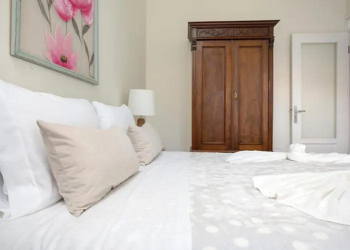 Athenais Two Storey House Appartement *