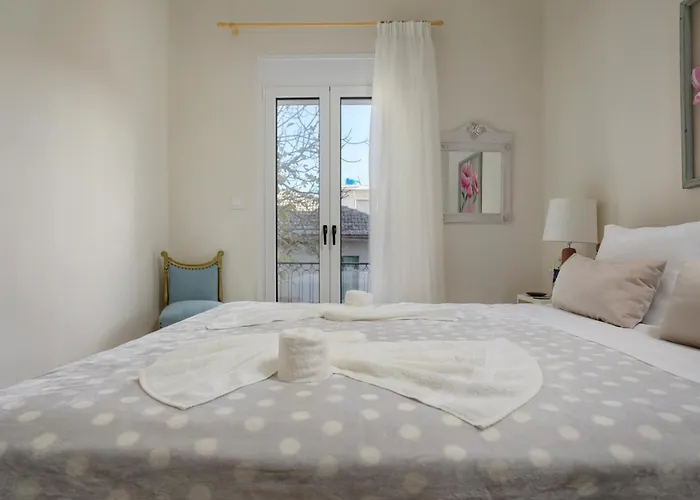 Athenais Two Storey House Appartement *