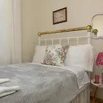 Athenais Two Storey House 자킨토스 타운
