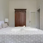 Athenais Two Storey House 아파트 *