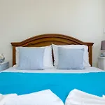 Athenais Two Storey House Apartman *