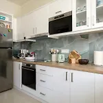 Apartman Athenais Two Storey House *