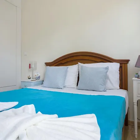 Apartman Athenais Two Storey House *