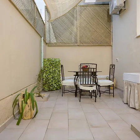 Athenais Two Storey House Apartament *