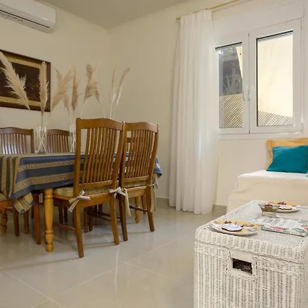 Διαμέρισμα Athenais Two Storey House *